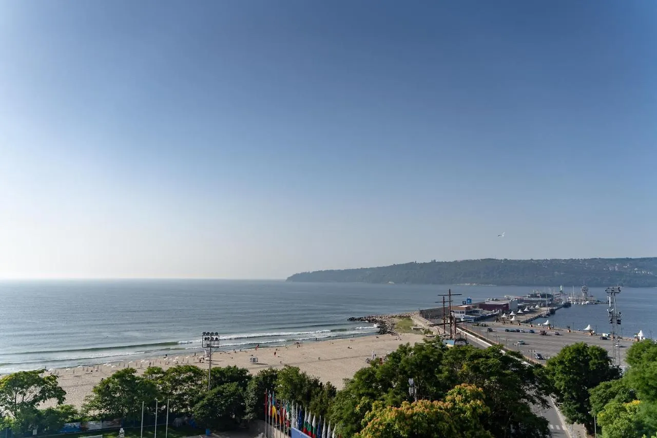 Panorama Hotel - Free Ev Charging Station Varna